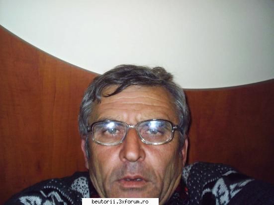 in caz ca aveti un vechi pe acasa.. si s-a stricat vreun gamepad de la el.. sau nu prea mai merge...