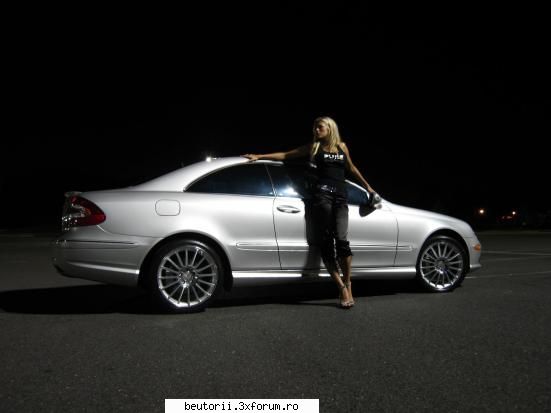 femeile si masinile - e frumos si mertzu asta SLK55 AMG!!! - fomei