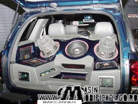 super car - dau discotek cu asta - masini